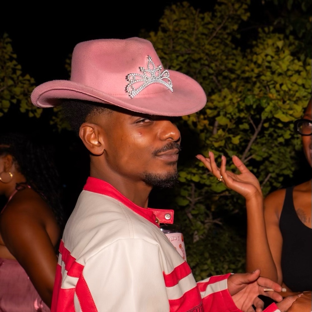 Meet your Posher, Khamal